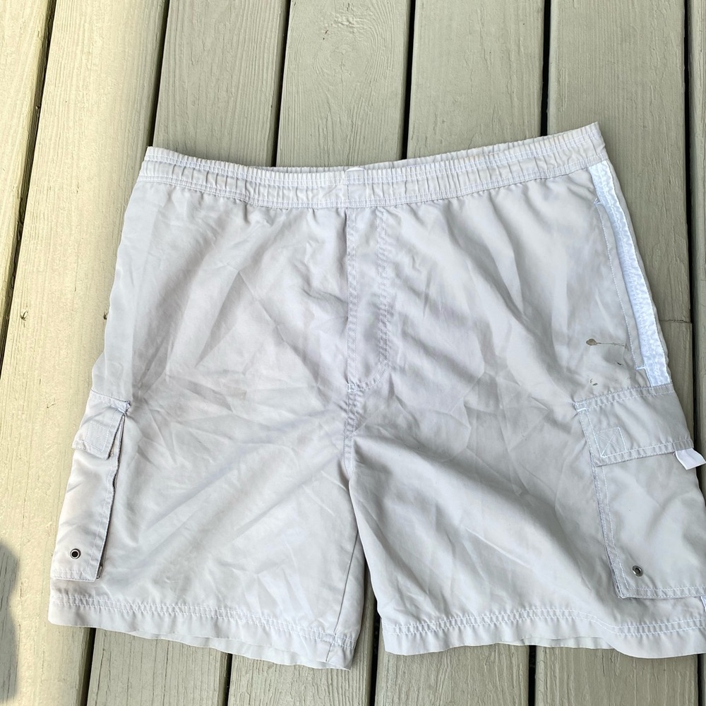 Island Exposure - Water Board cream swim trunks, stripes sides & mesh shorts, M